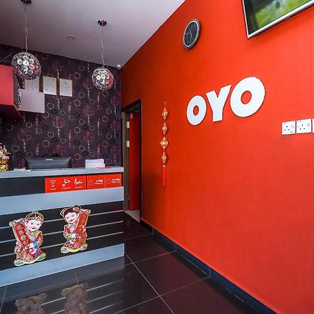 Oyo 89301 Ys Inn Miri Ngoại thất bức ảnh