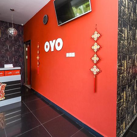 Oyo 89301 Ys Inn Miri Ngoại thất bức ảnh