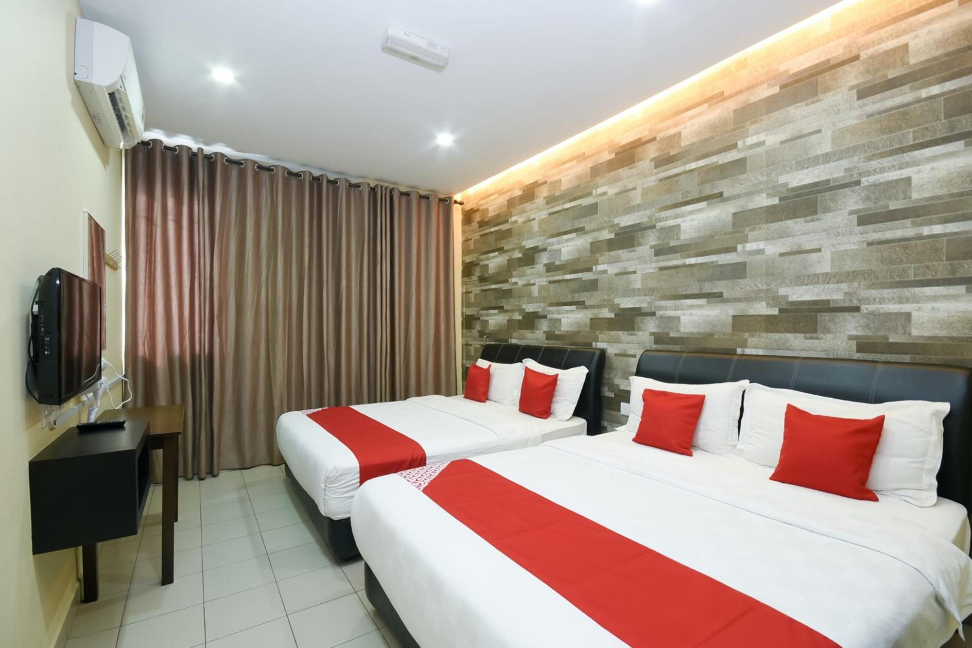 Oyo 89301 Ys Inn Miri Ngoại thất bức ảnh