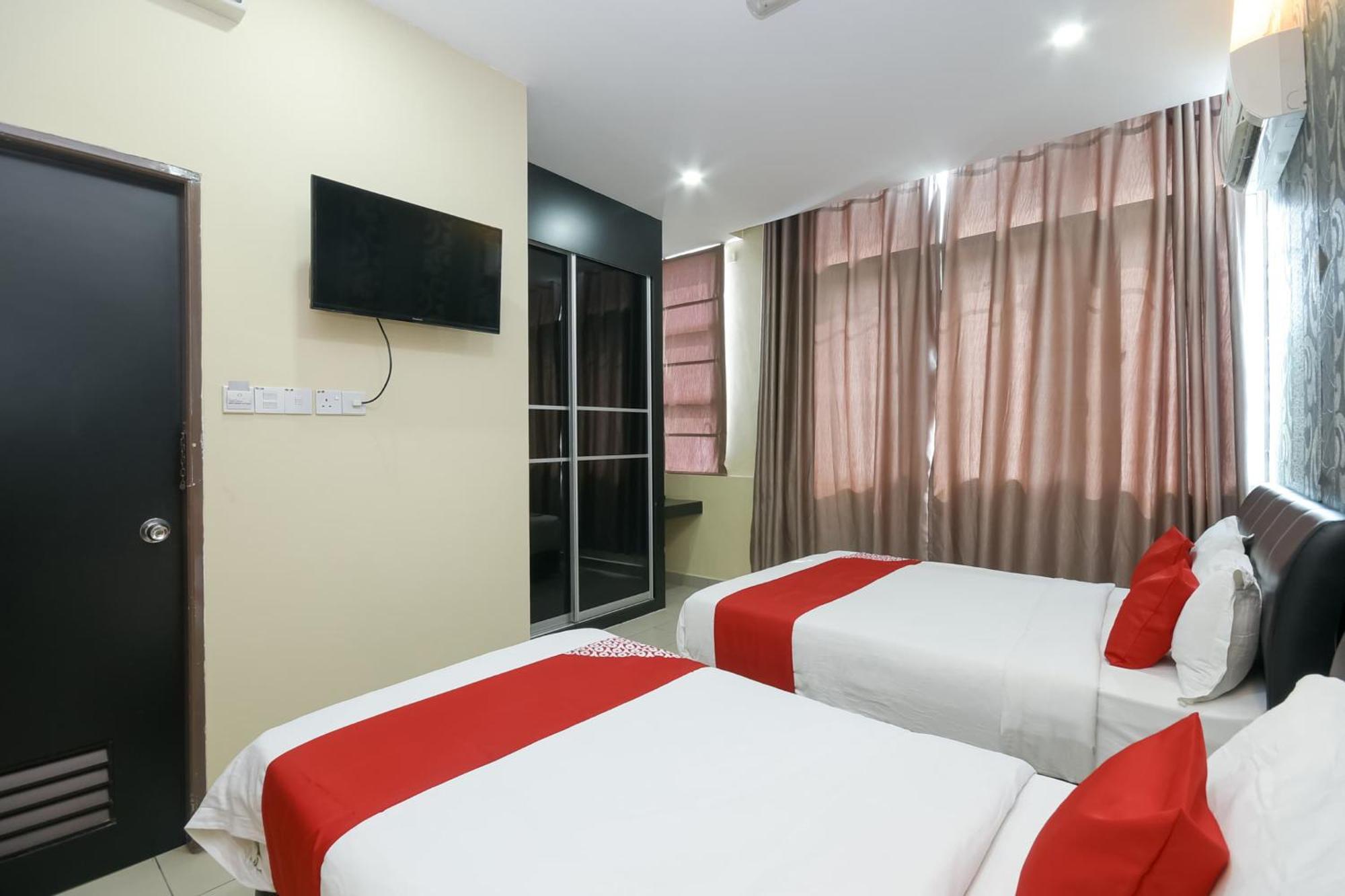 Oyo 89301 Ys Inn Miri Ngoại thất bức ảnh