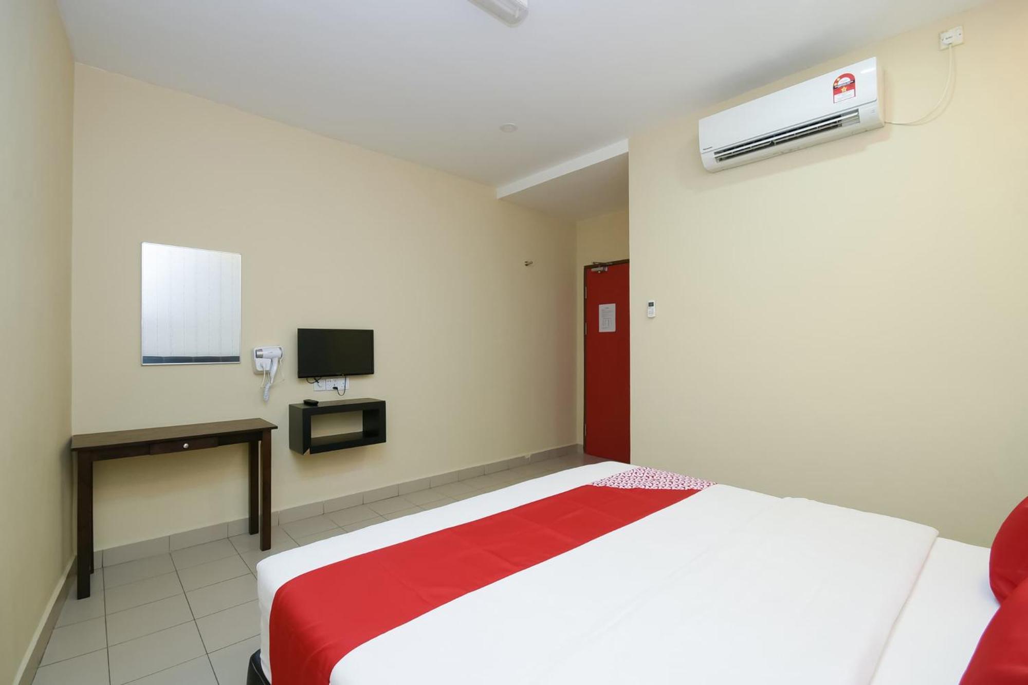 Oyo 89301 Ys Inn Miri Ngoại thất bức ảnh