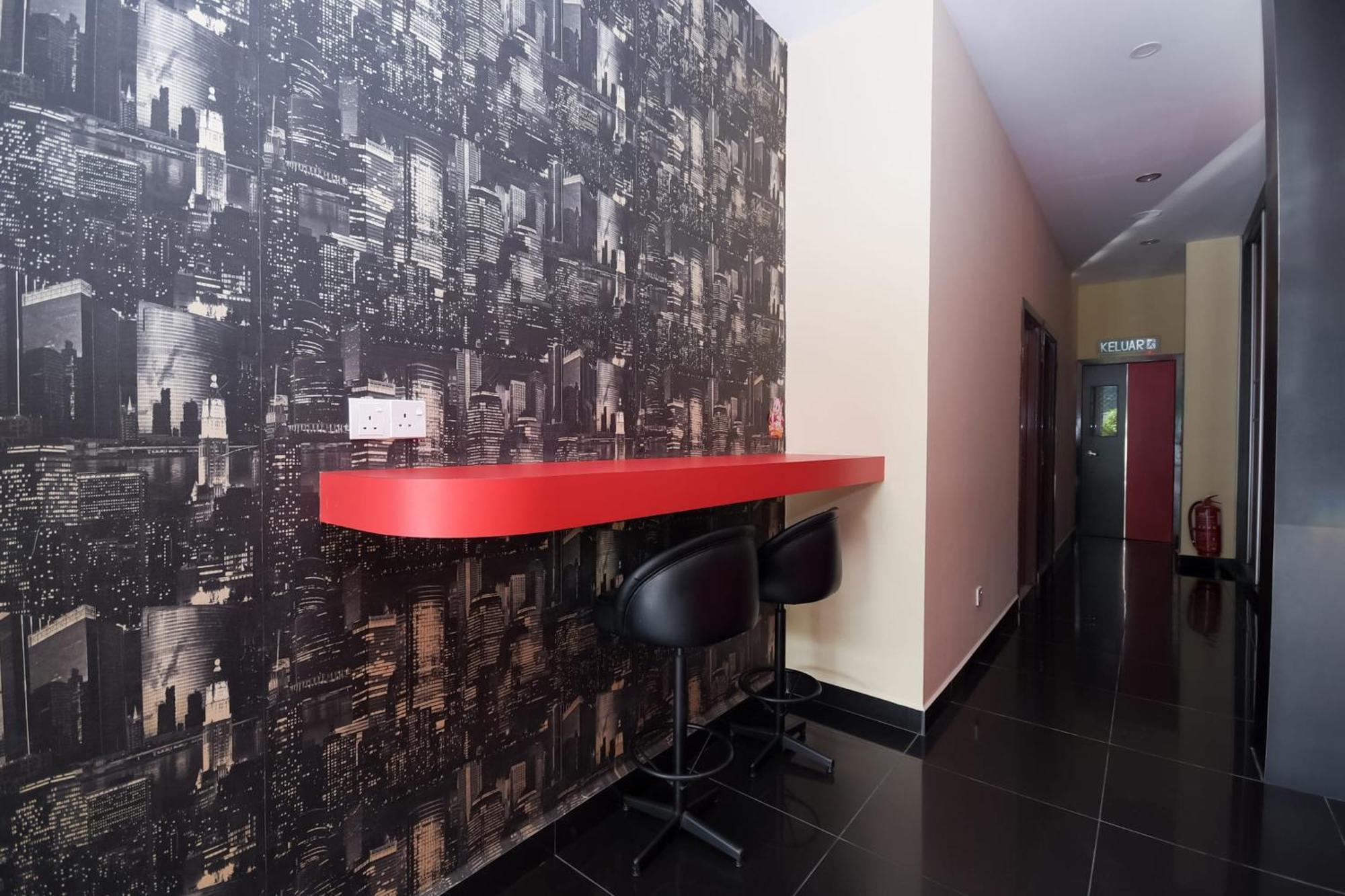 Oyo 89301 Ys Inn Miri Ngoại thất bức ảnh