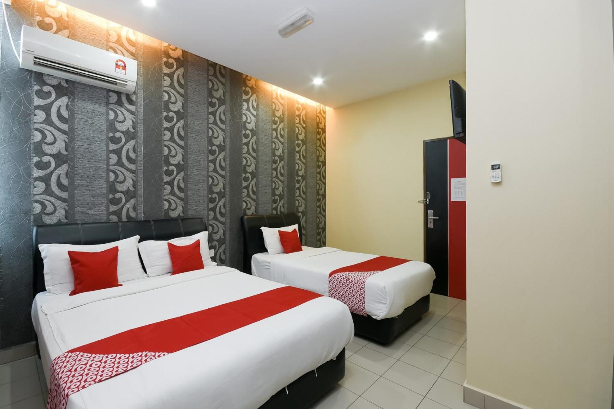 Oyo 89301 Ys Inn Miri Ngoại thất bức ảnh