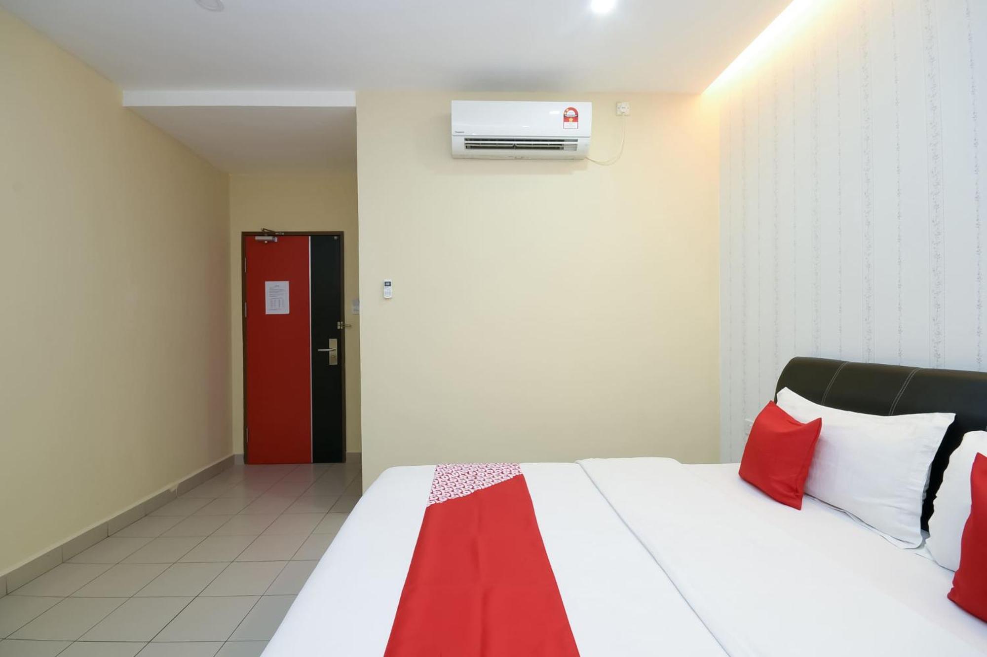 Oyo 89301 Ys Inn Miri Ngoại thất bức ảnh