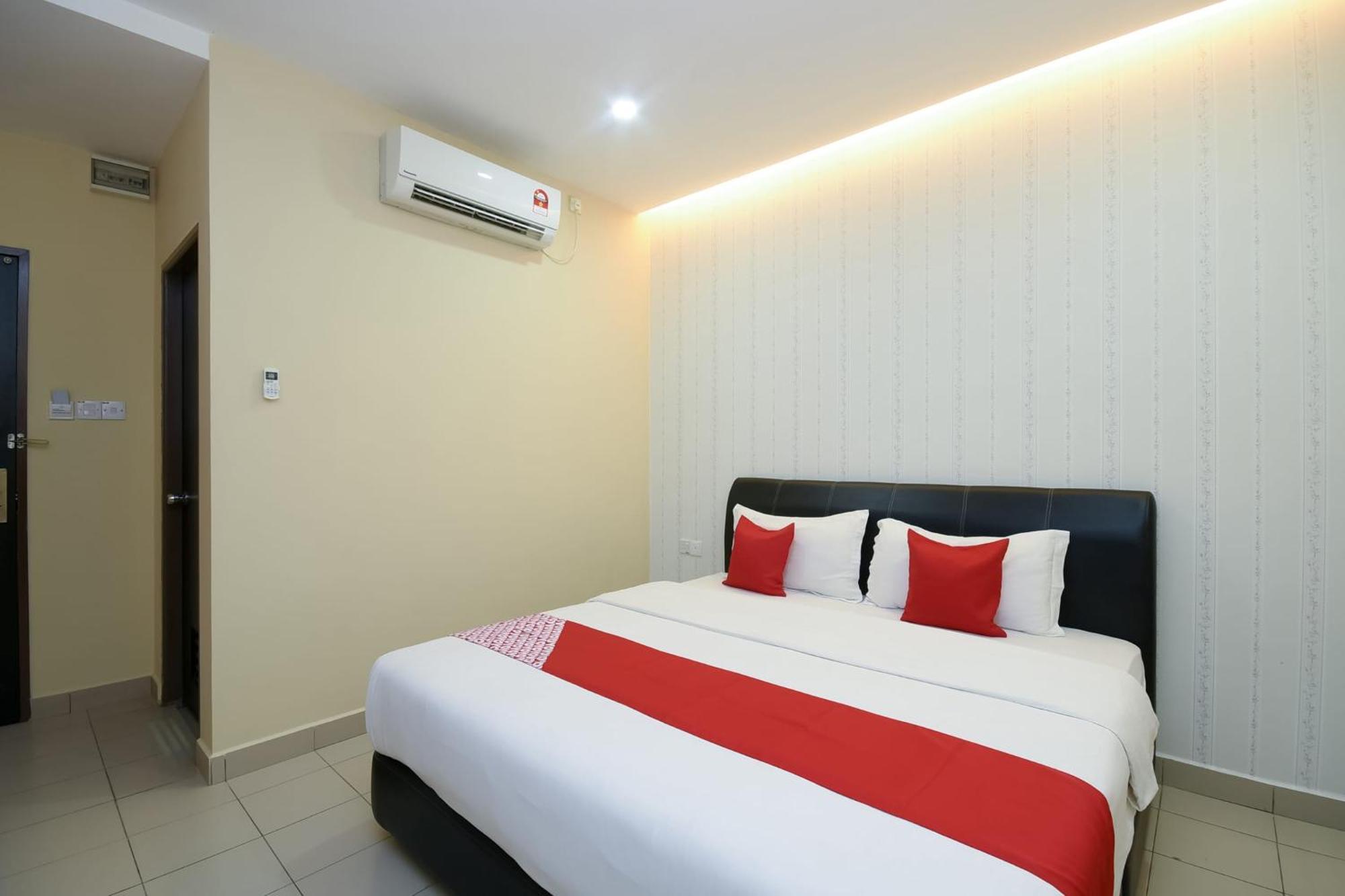 Oyo 89301 Ys Inn Miri Ngoại thất bức ảnh