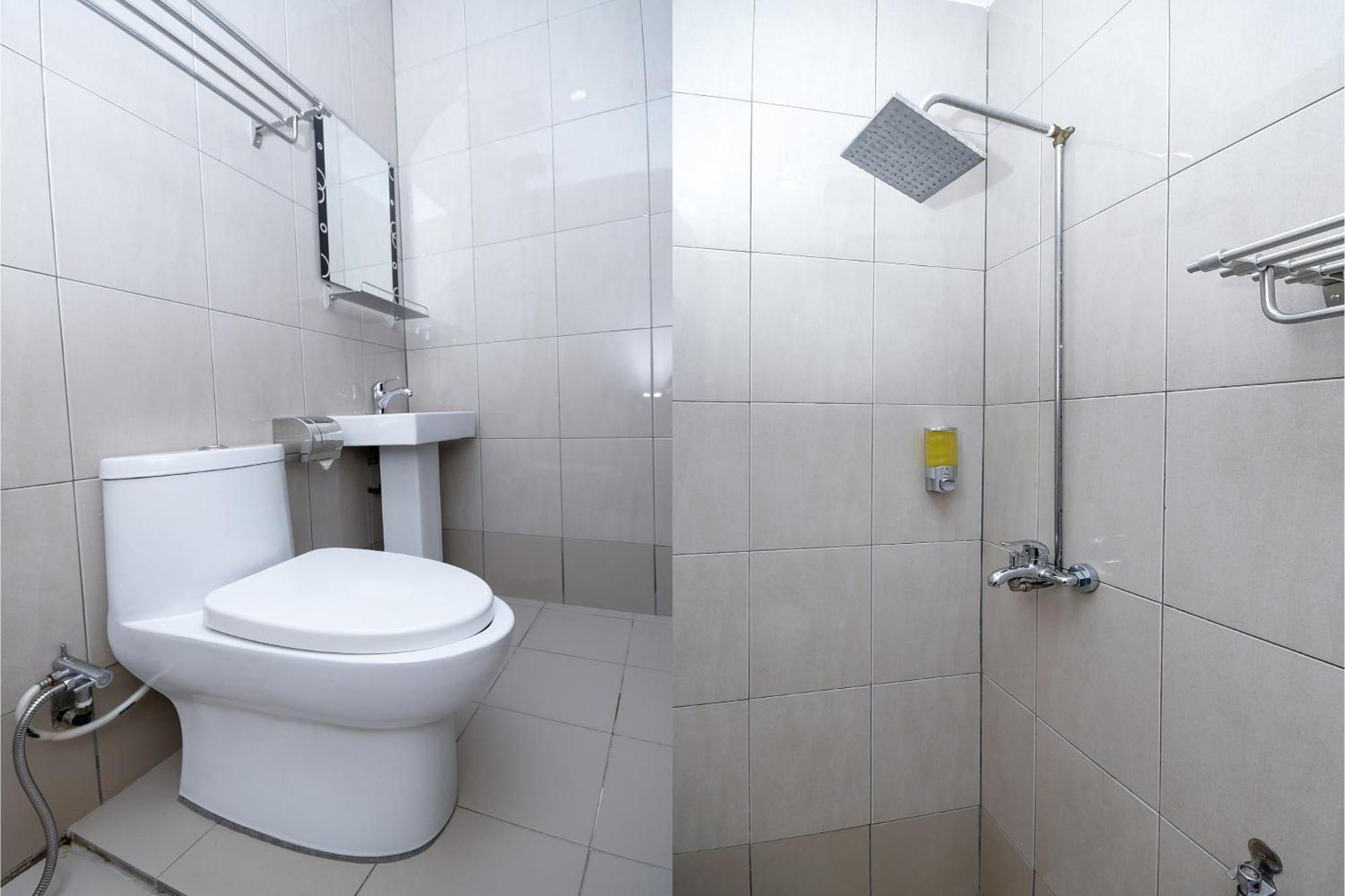 Oyo 89301 Ys Inn Miri Ngoại thất bức ảnh
