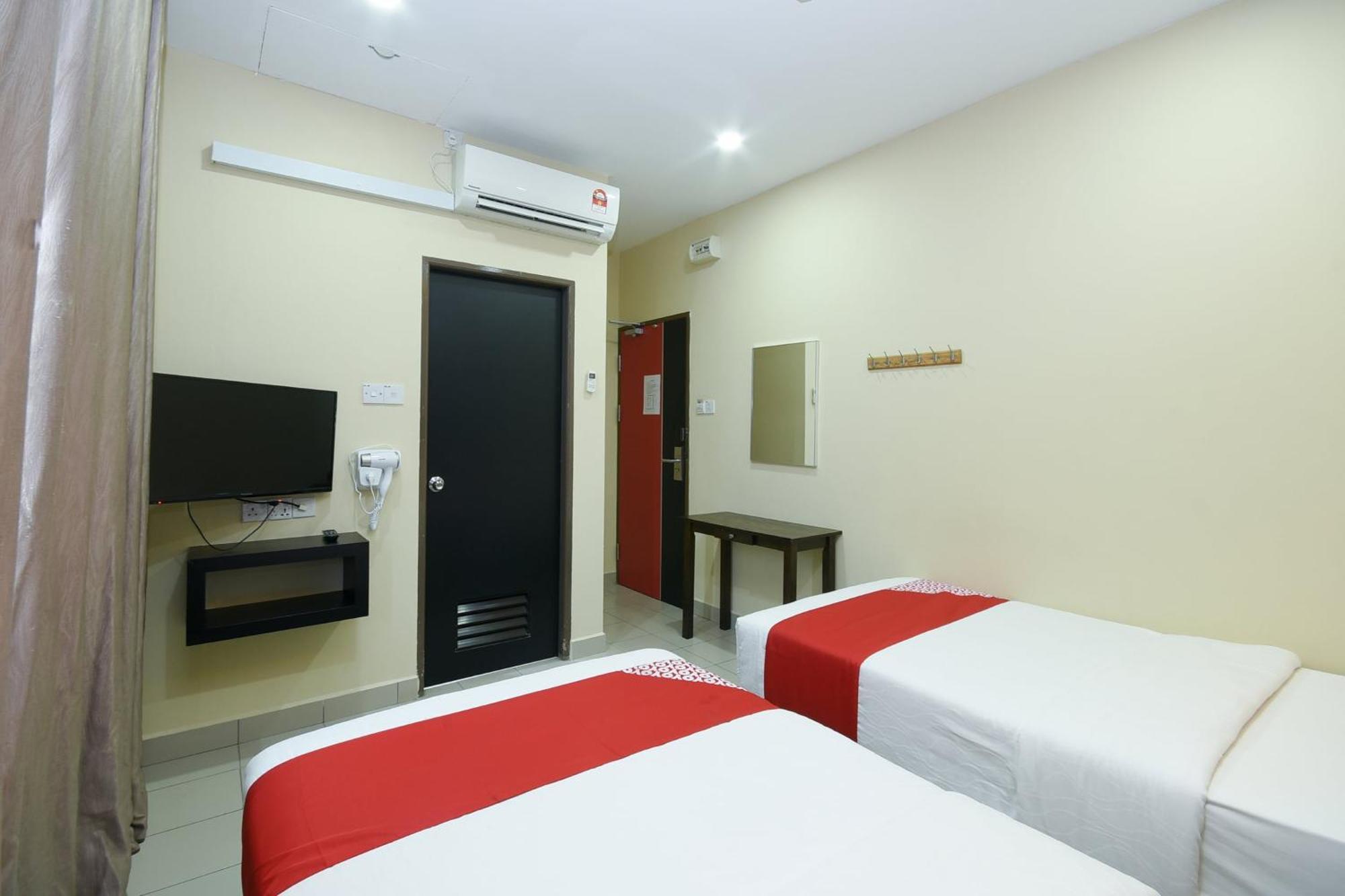Oyo 89301 Ys Inn Miri Ngoại thất bức ảnh
