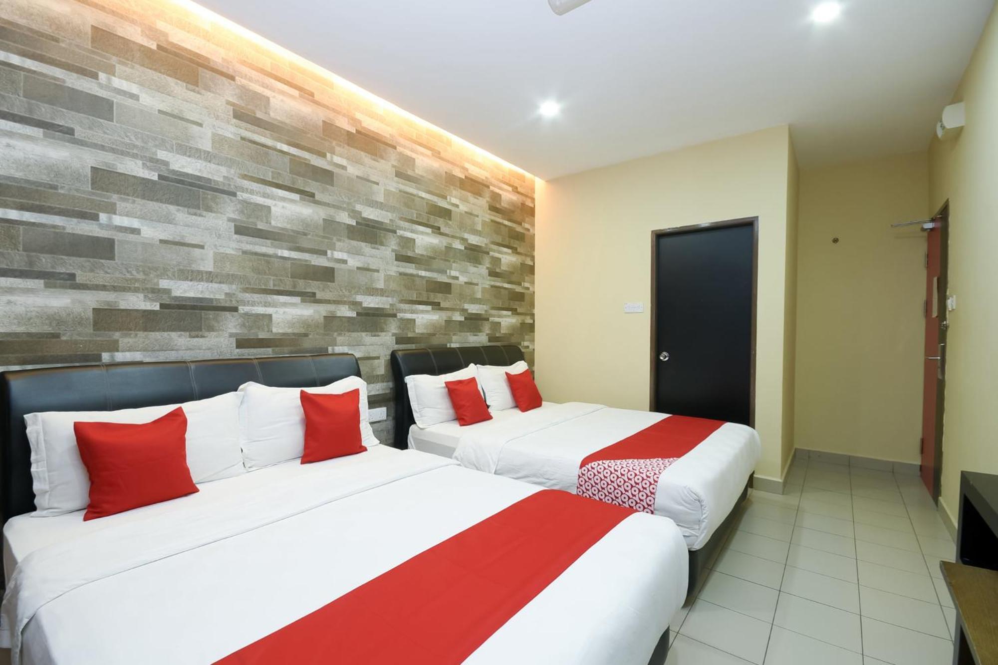 Oyo 89301 Ys Inn Miri Ngoại thất bức ảnh
