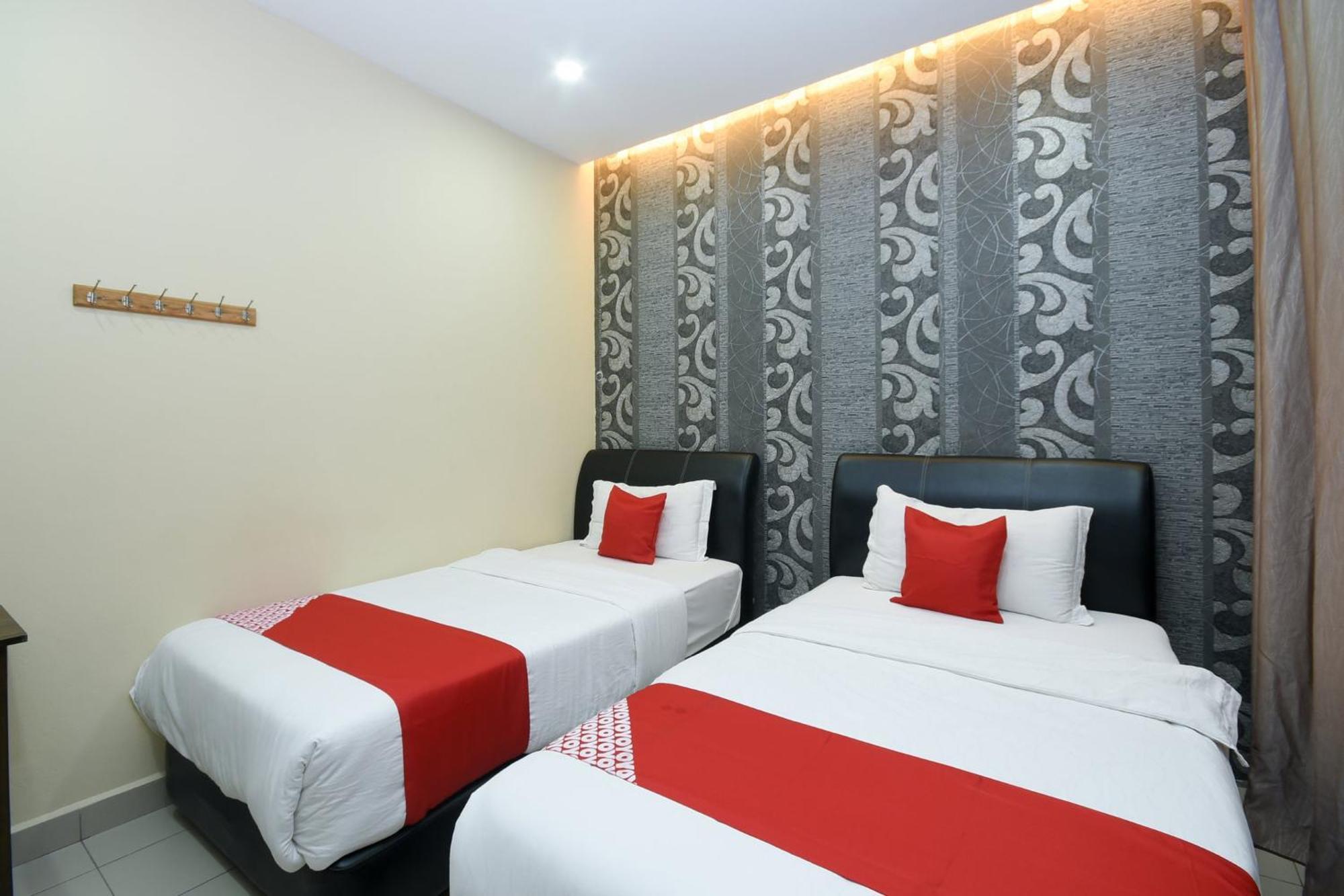 Oyo 89301 Ys Inn Miri Ngoại thất bức ảnh