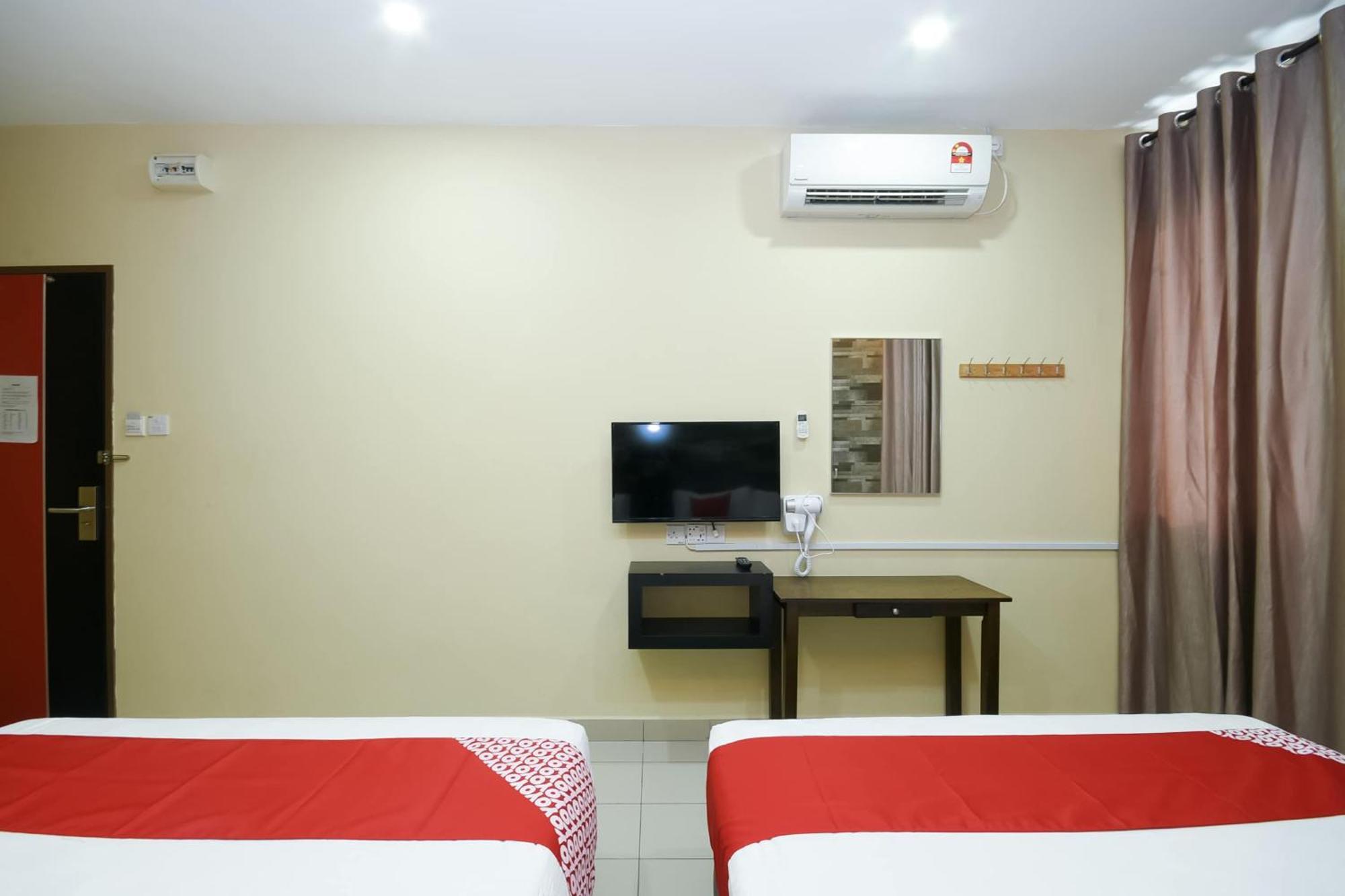 Oyo 89301 Ys Inn Miri Ngoại thất bức ảnh
